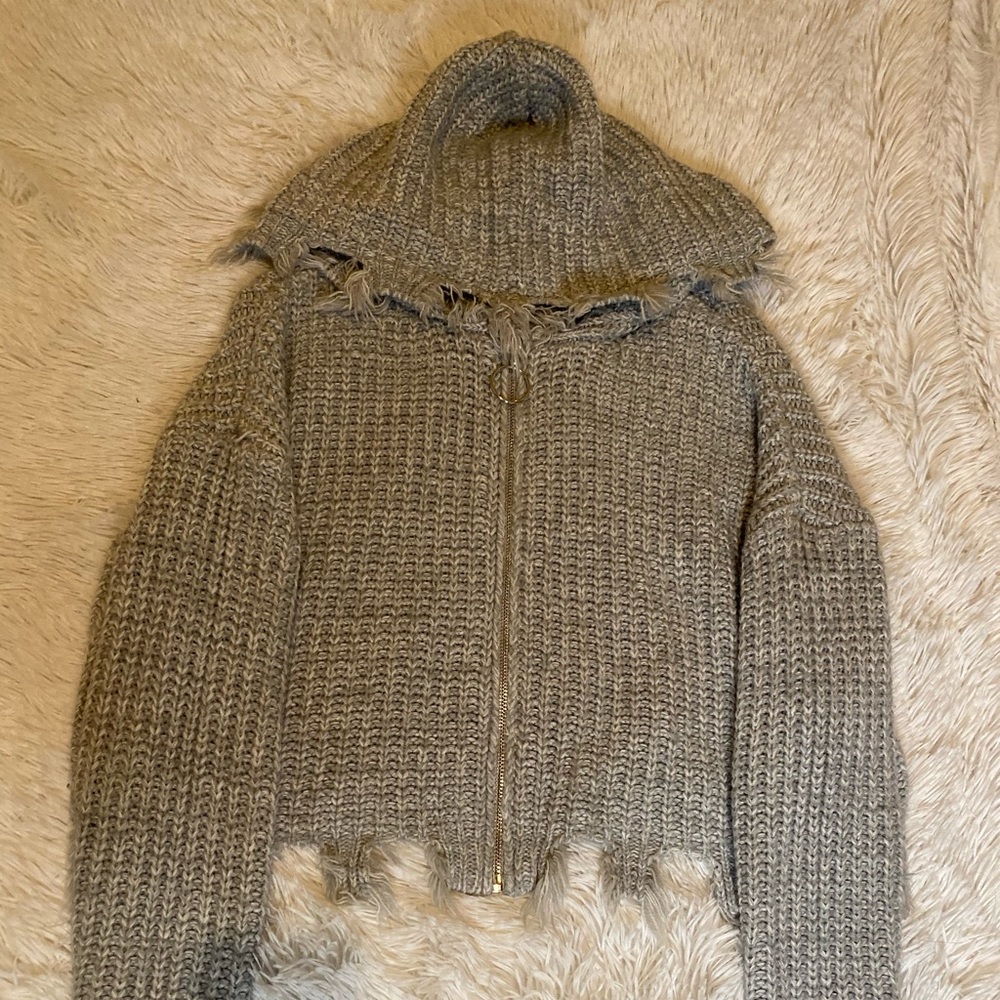 Cropped fringed zip up